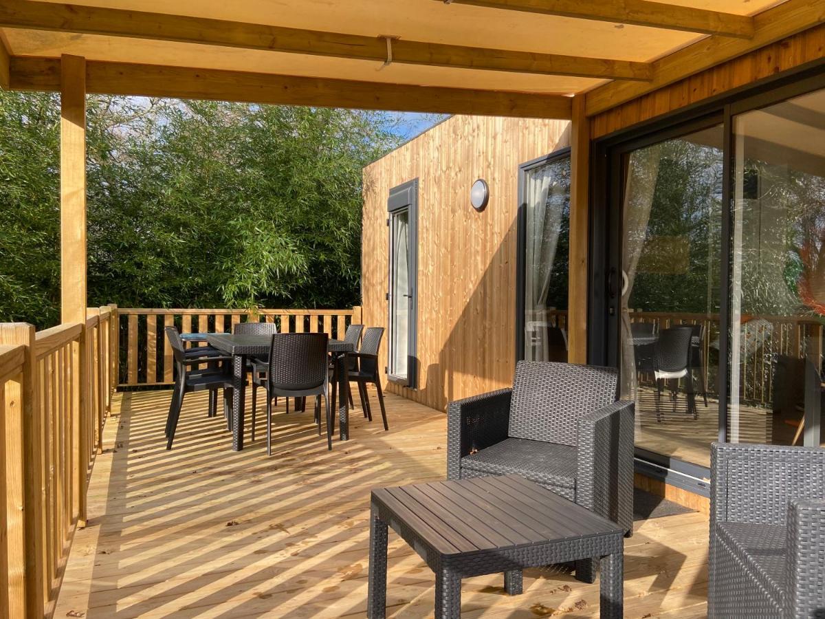 Camping De L'Orangerie De Lanniron 坎佩尔 外观 照片